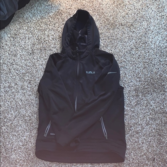Nike jacket - Picture 1 of 3